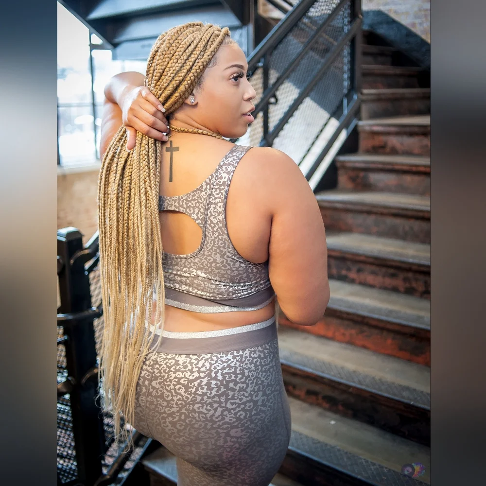 Cougar print workout legging set - Picture 2 of 2